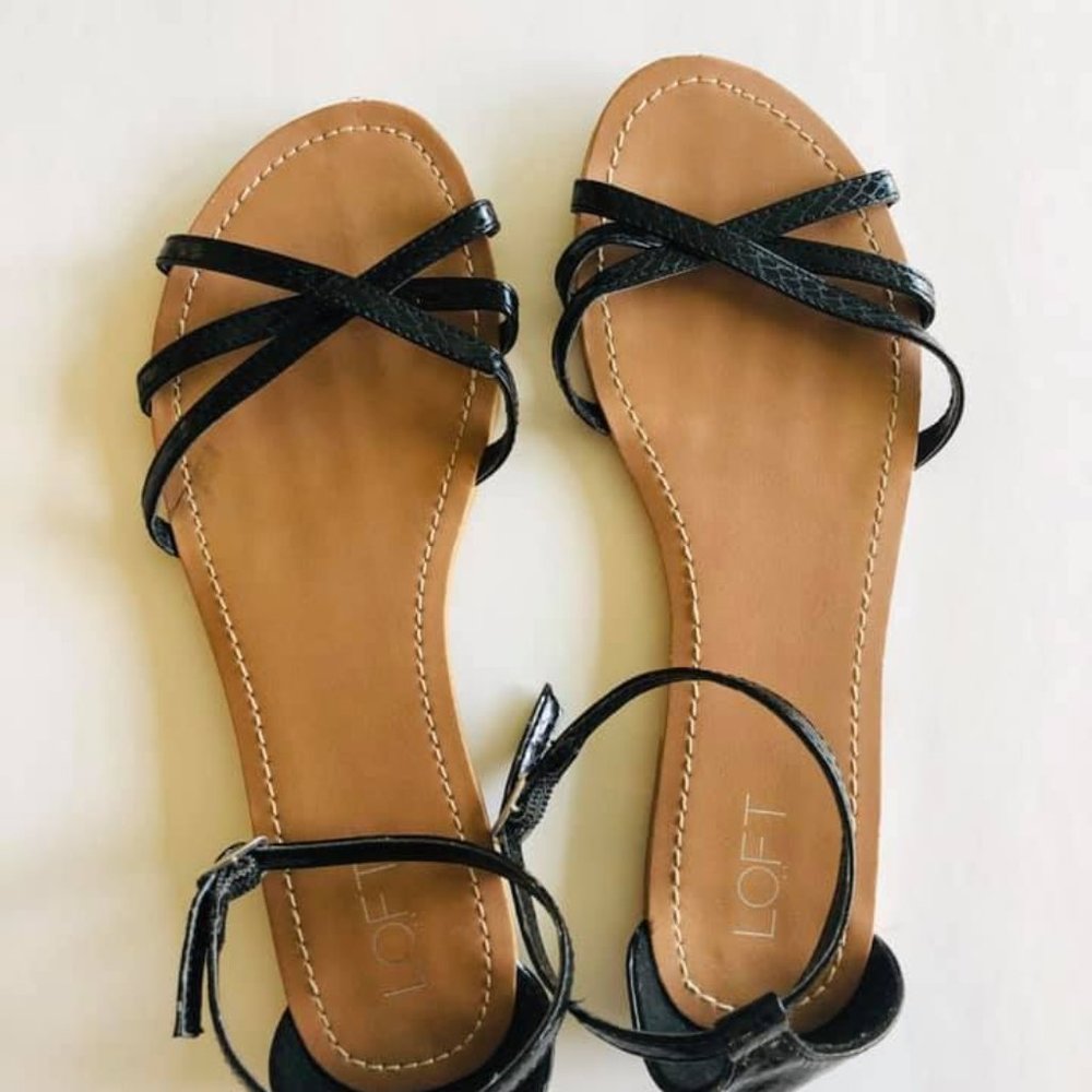 LOFT black strappy sandals sz. 7